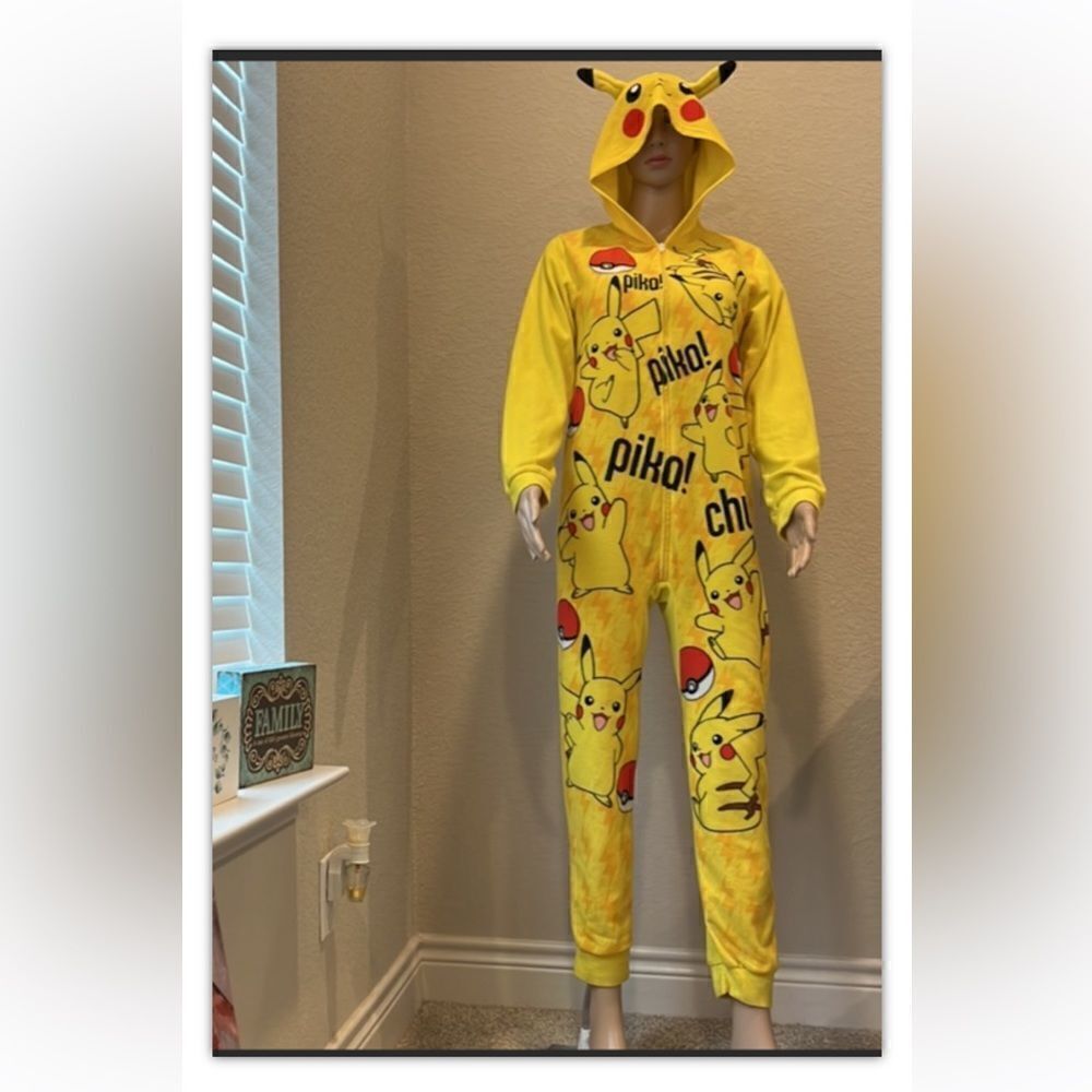 Pokémon Picachu onesie